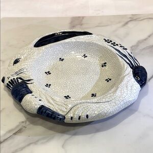 VTG Dedman Pottery Artistic Blue and White Rabbit Ceramic Chip/Dip Platter